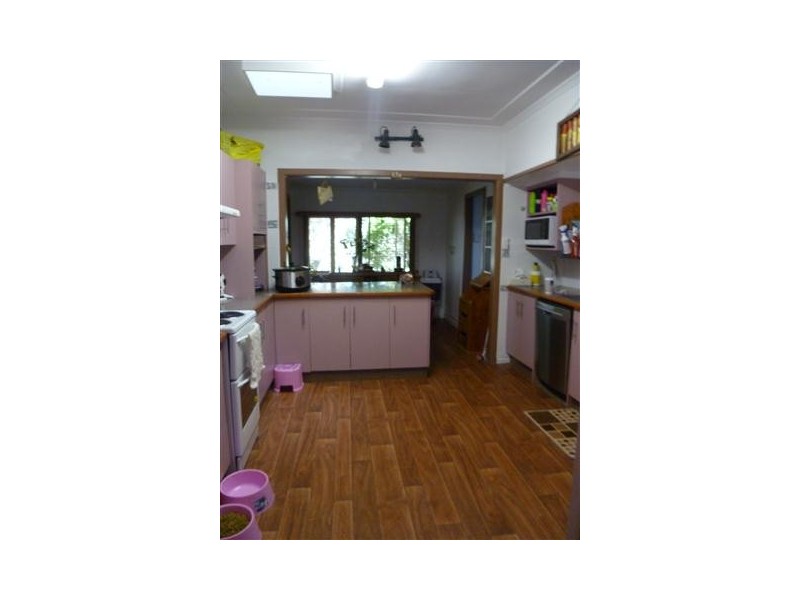 5 CONROY, Roma QLD 4455