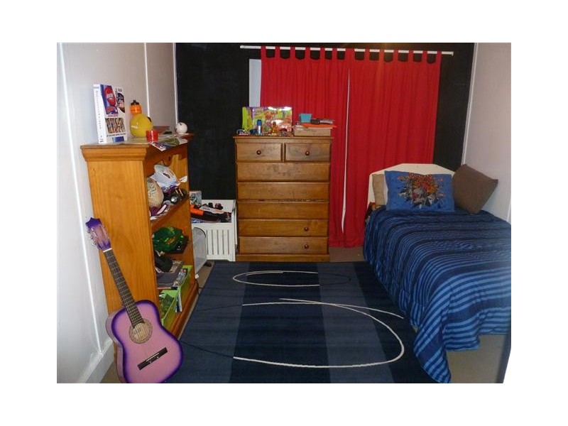 5 CONROY, Roma QLD 4455