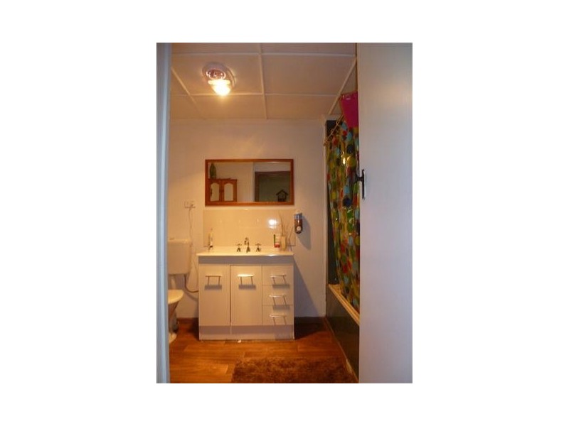 5 CONROY, Roma QLD 4455