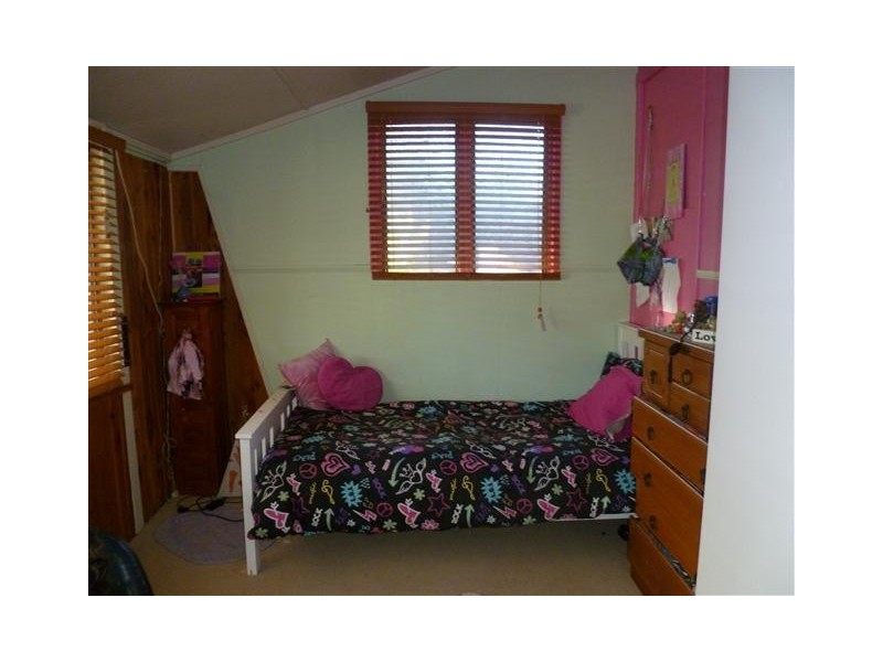 5 CONROY, Roma QLD 4455