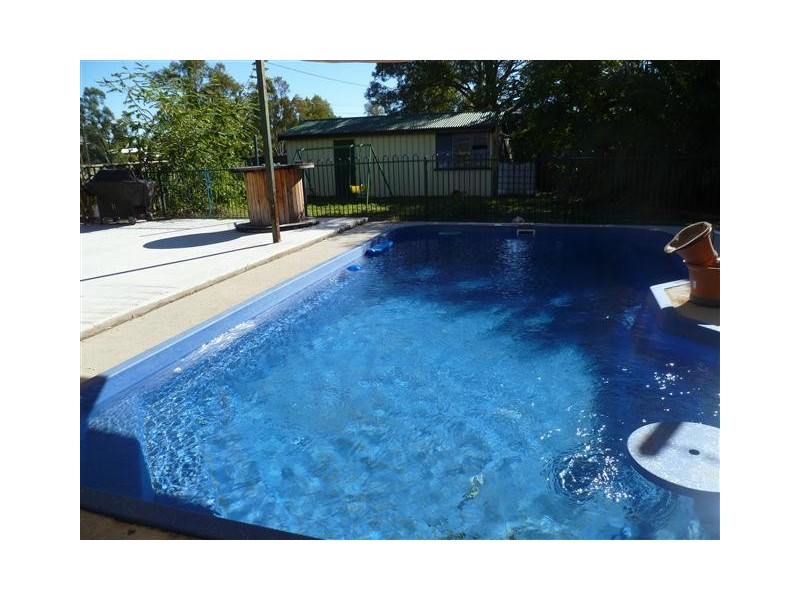 5 CONROY, Roma QLD 4455