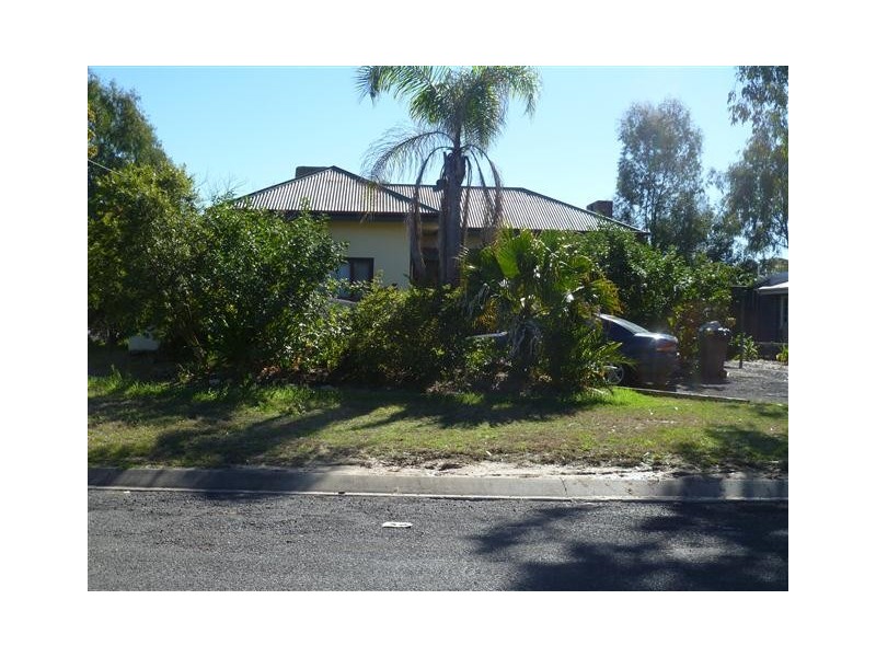 5 CONROY, Roma QLD 4455