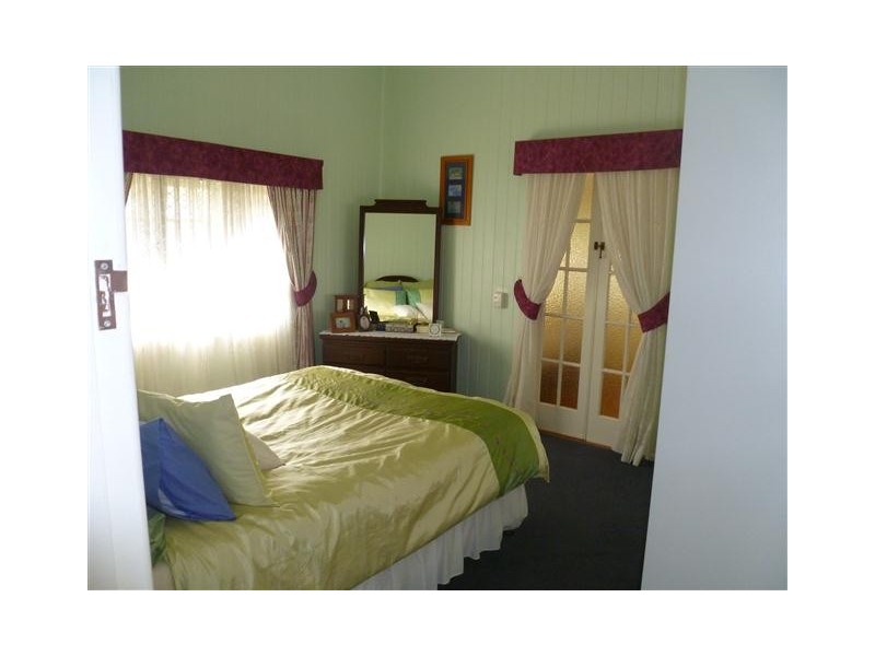 46 Chrystal, Roma QLD 4455