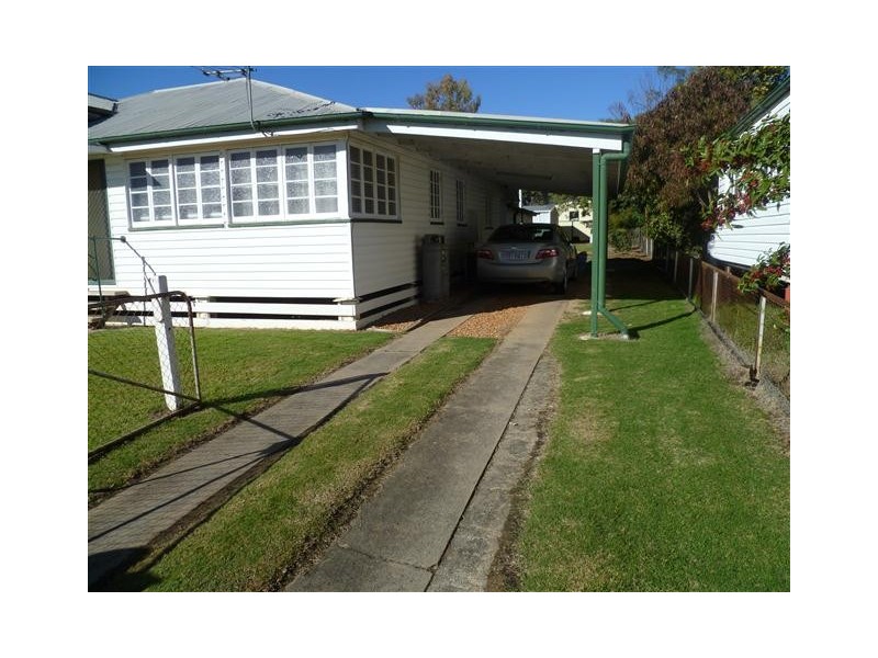 46 Chrystal, Roma QLD 4455