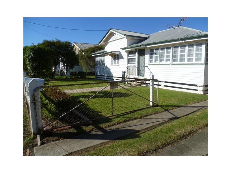 46 Chrystal, Roma QLD 4455