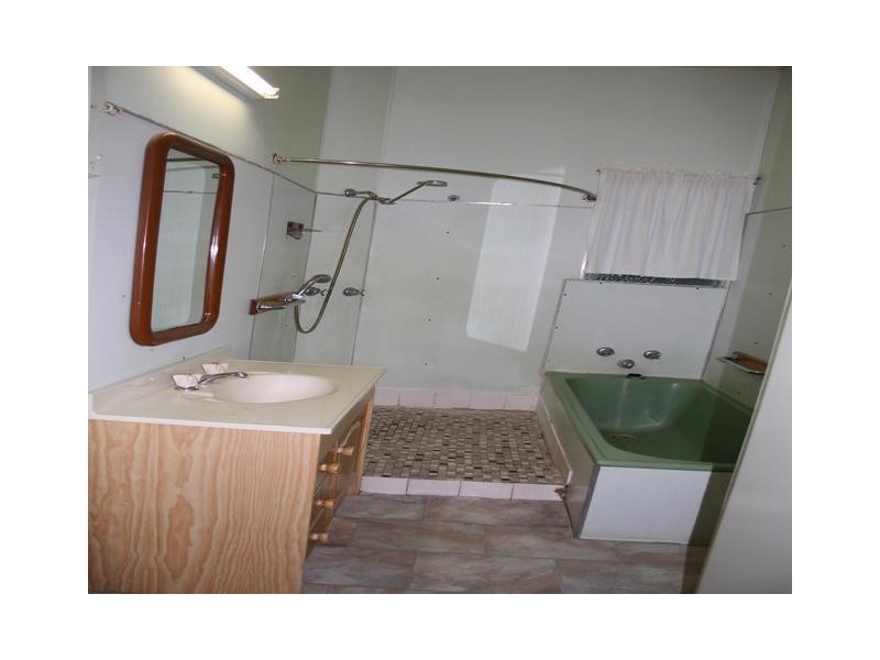 65 THISTLE STREET, Blackall QLD 4472