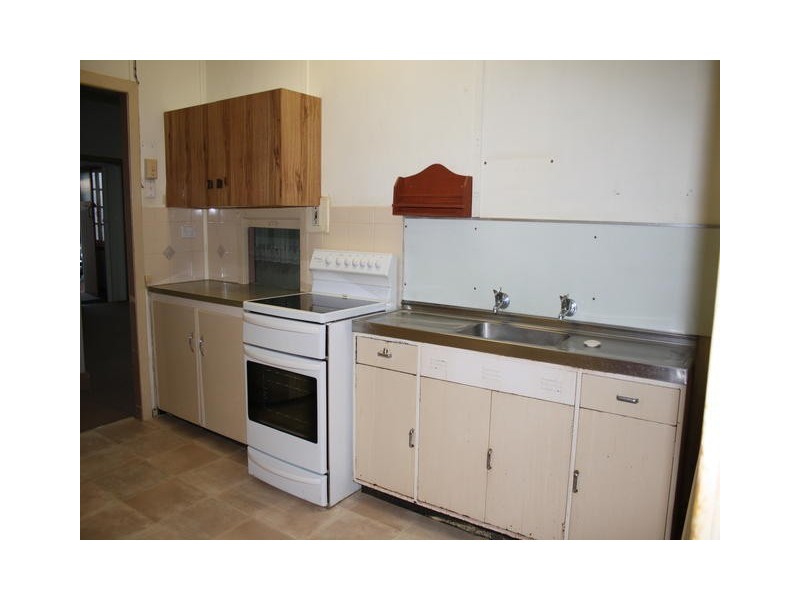 65 THISTLE STREET, Blackall QLD 4472