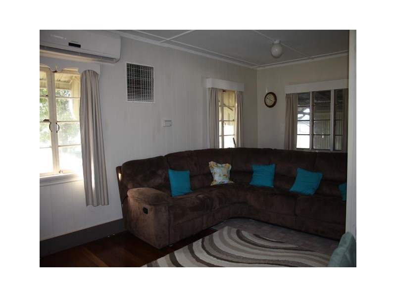 7 MULGA STREET, Blackall QLD 4472