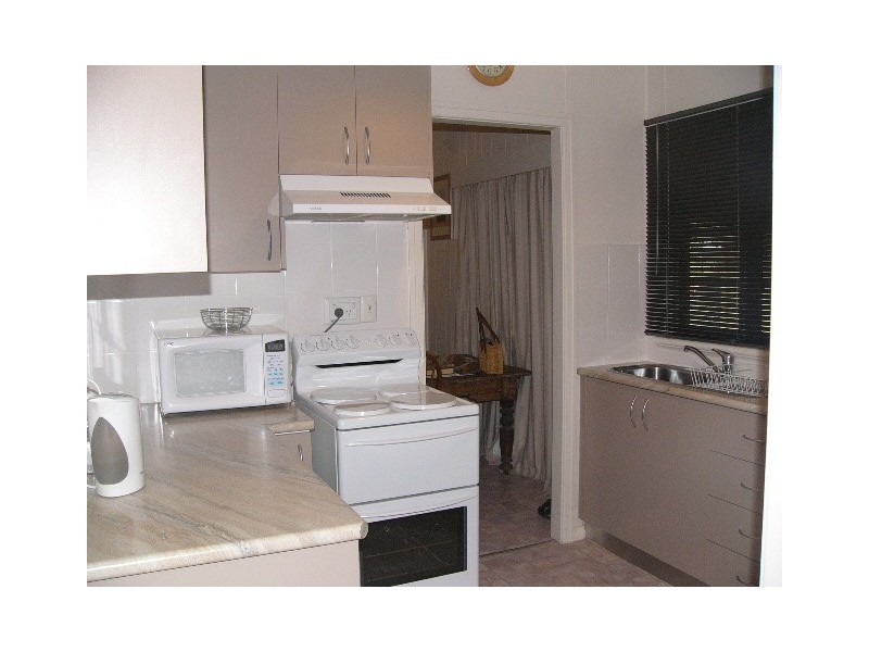 7 MULGA STREET, Blackall QLD 4472