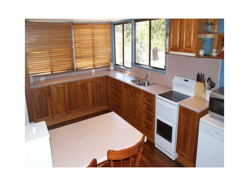 5 GIDYEA STREET, Blackall QLD 4472
