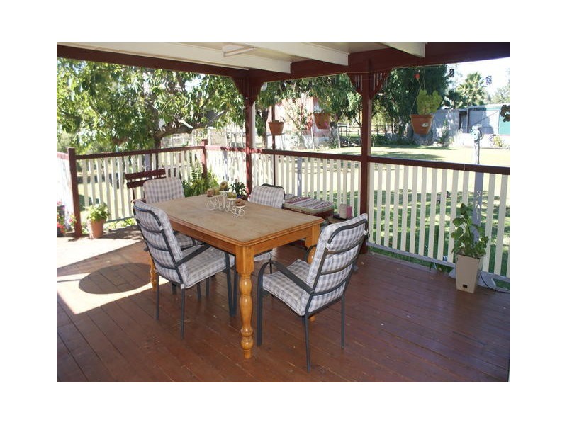 5 GIDYEA STREET, Blackall QLD 4472