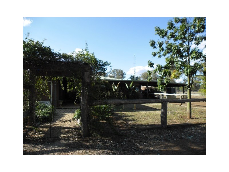 225 PADDY’S CREEK RD, Miles QLD 4415