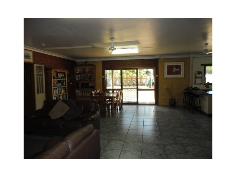 225 PADDY’S CREEK RD, Miles QLD 4415