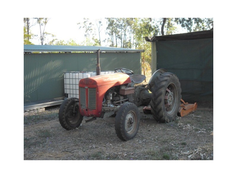 225 PADDY’S CREEK RD, Miles QLD 4415