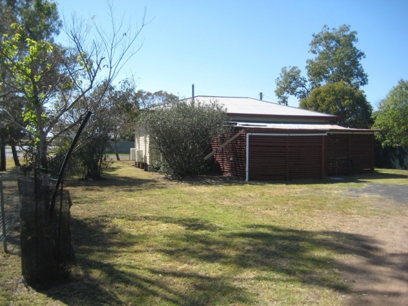 34 Palmer Street, Dalby QLD 4405