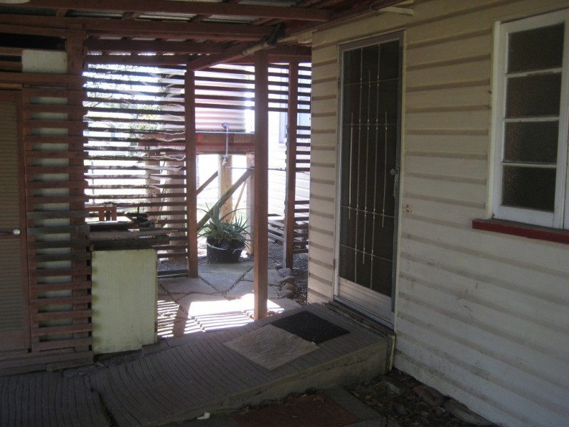 34 Palmer Street, Dalby QLD 4405