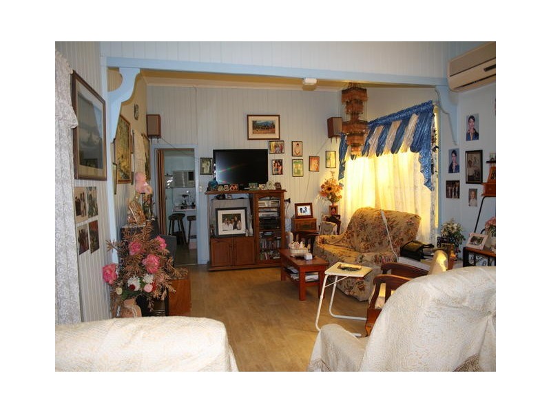 72 ROSE STREET, Blackall QLD 4472