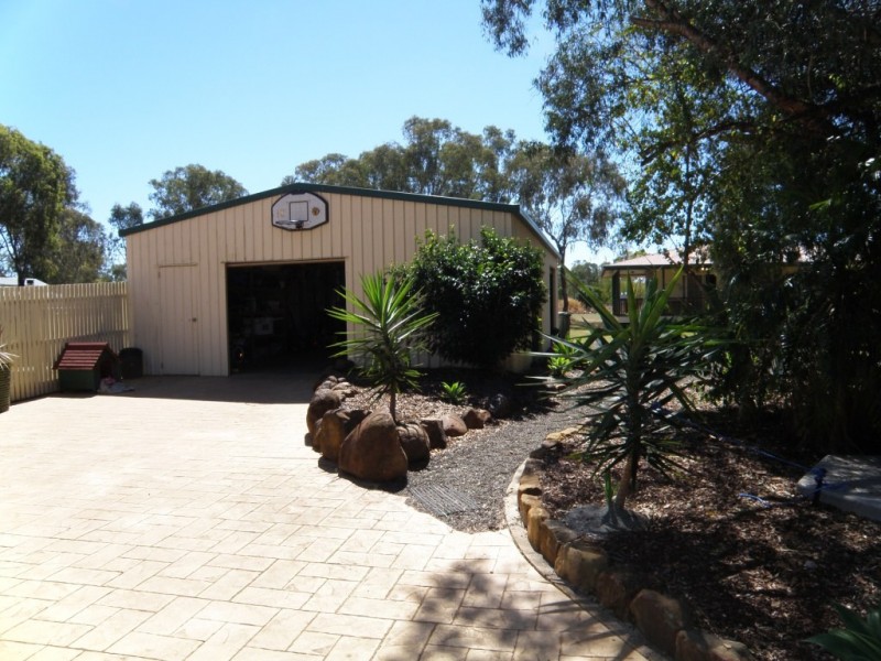 85 Chelldan Avenue, Dalby QLD 4405