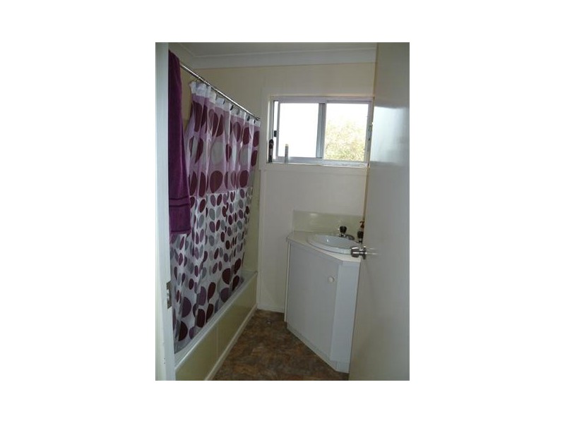 6-8 ROBUSTA, Roma QLD 4455