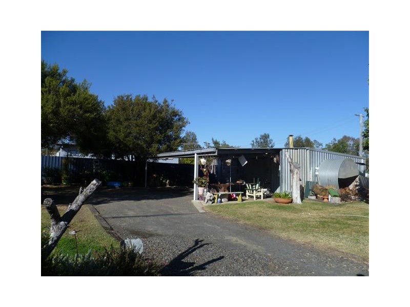 6-8 ROBUSTA, Roma QLD 4455