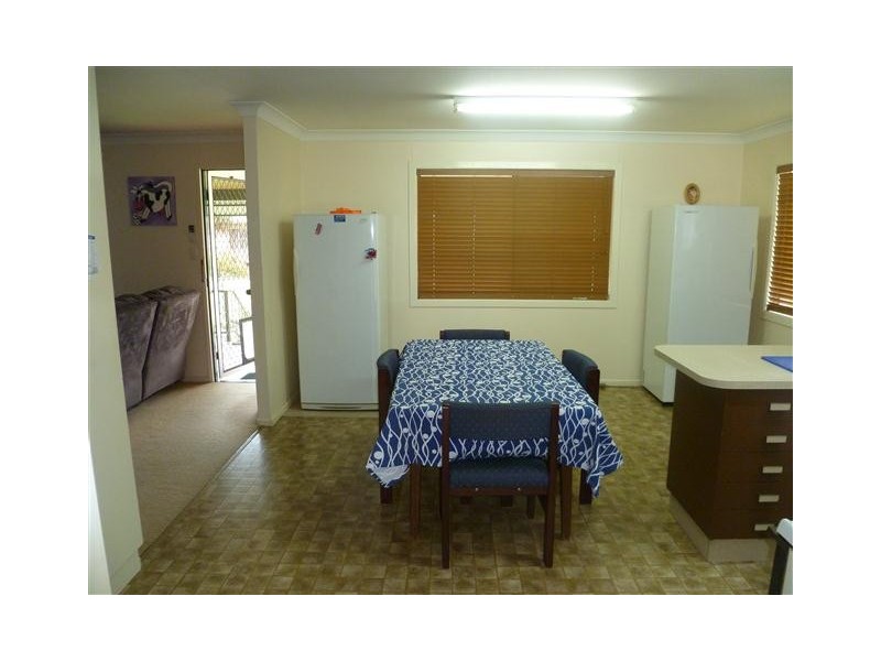 6-8 ROBUSTA, Roma QLD 4455