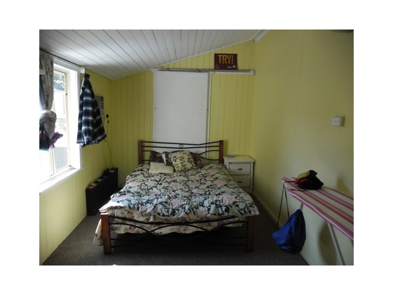 38 MARIAN ST, Miles QLD 4415