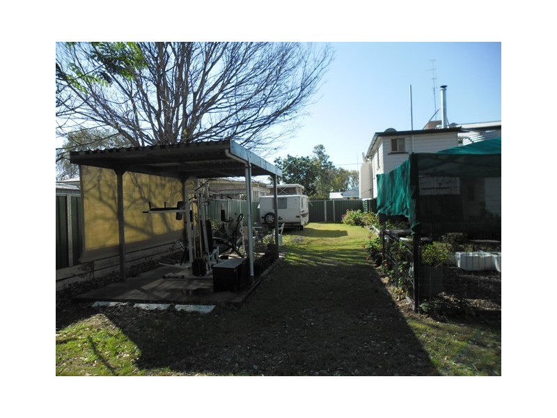 38 MARIAN ST, Miles QLD 4415