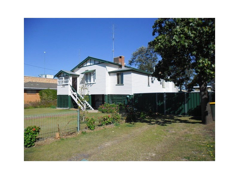 38 MARIAN ST, Miles QLD 4415