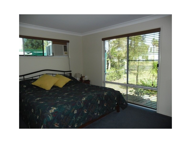11 DAISY ST, Miles QLD 4415
