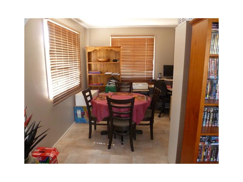 20 Elmer, Roma QLD 4455