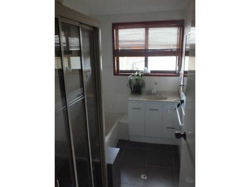57 DAISY, Miles QLD 4415