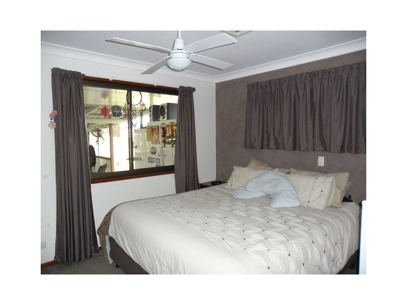 57 DAISY, Miles QLD 4415