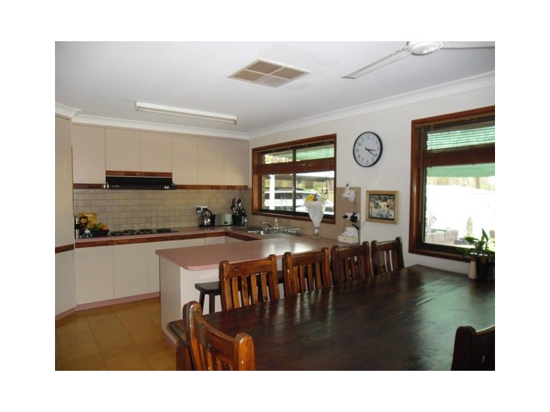57 DAISY, Miles QLD 4415