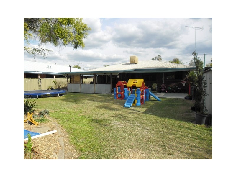 57 DAISY, Miles QLD 4415