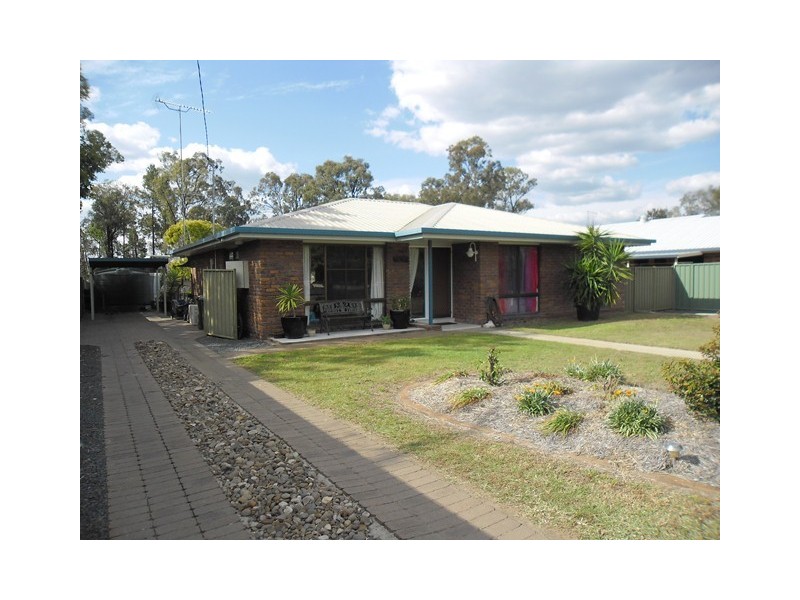 57 DAISY, Miles QLD 4415