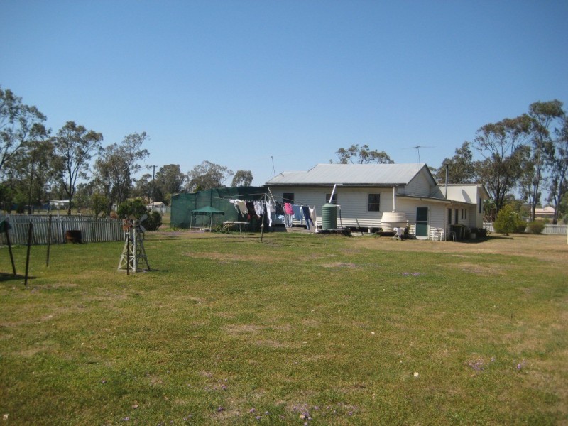 21 Albert Street, Jandowae QLD 4410