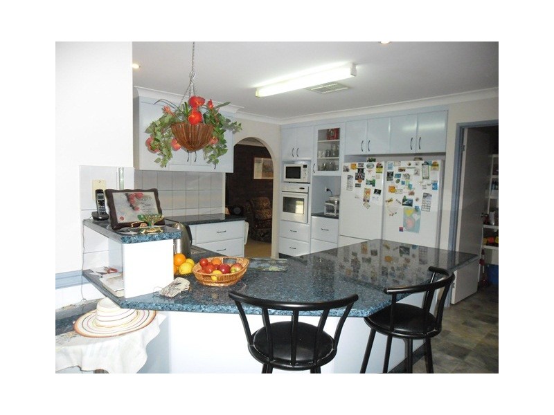 19 LEE ST, Miles QLD 4415