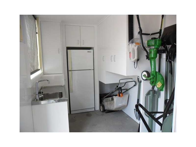 19 LEE ST, Miles QLD 4415