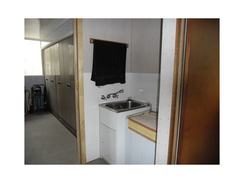 19 LEE ST, Miles QLD 4415