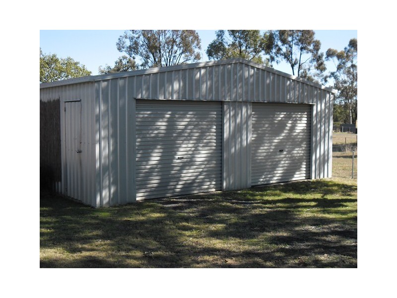 5 DAISY ST, Miles QLD 4415