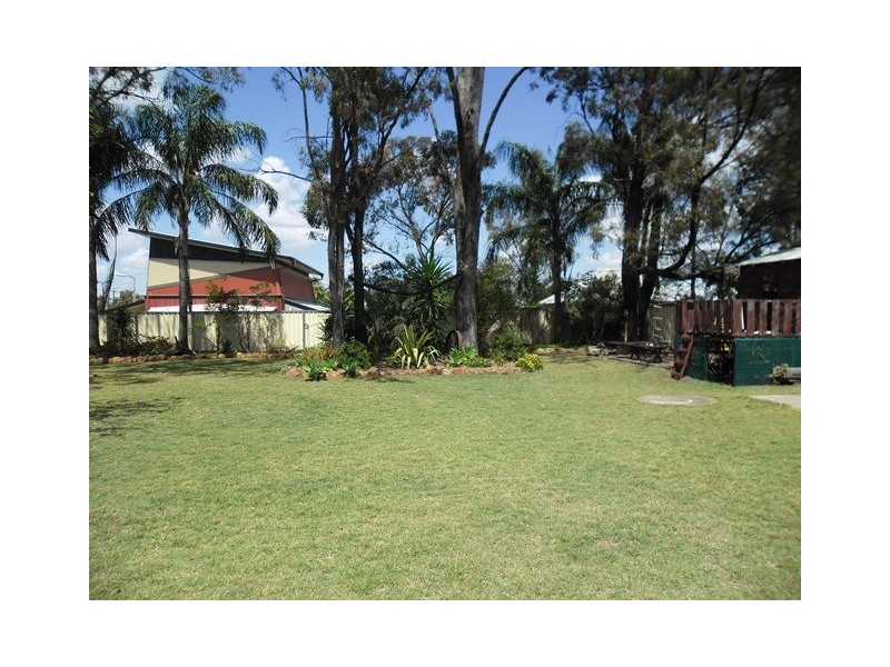 72-74 CONSTANCE ST, Miles QLD 4415