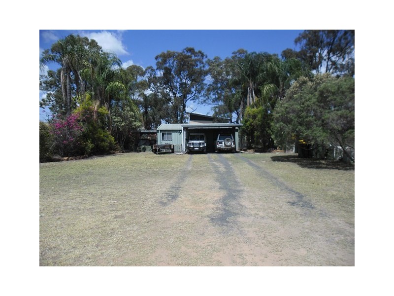 72-74 CONSTANCE ST, Miles QLD 4415