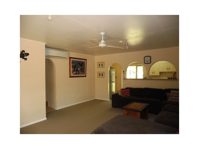 72-74 CONSTANCE ST, Miles QLD 4415