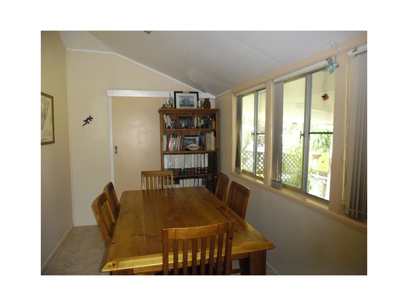 72-74 CONSTANCE ST, Miles QLD 4415