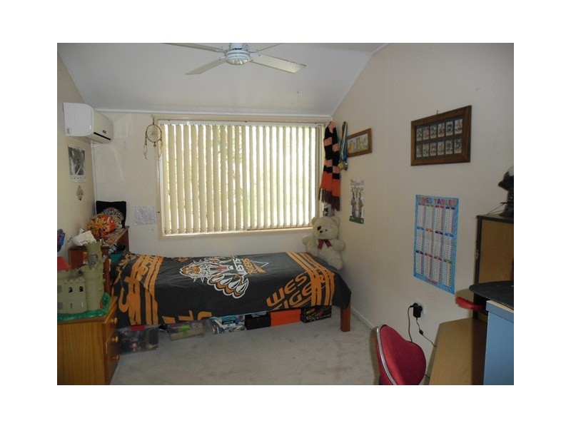 72-74 CONSTANCE ST, Miles QLD 4415