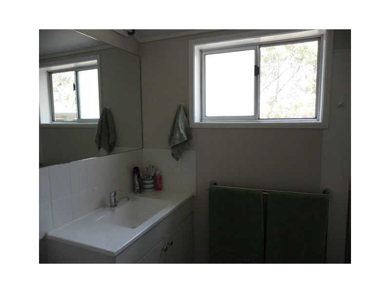 72-74 CONSTANCE ST, Miles QLD 4415