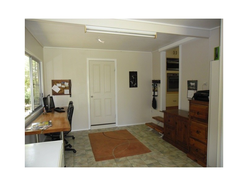 72-74 CONSTANCE ST, Miles QLD 4415