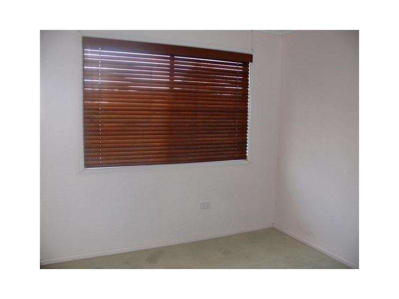 12 Bond Street, Roma QLD 4455