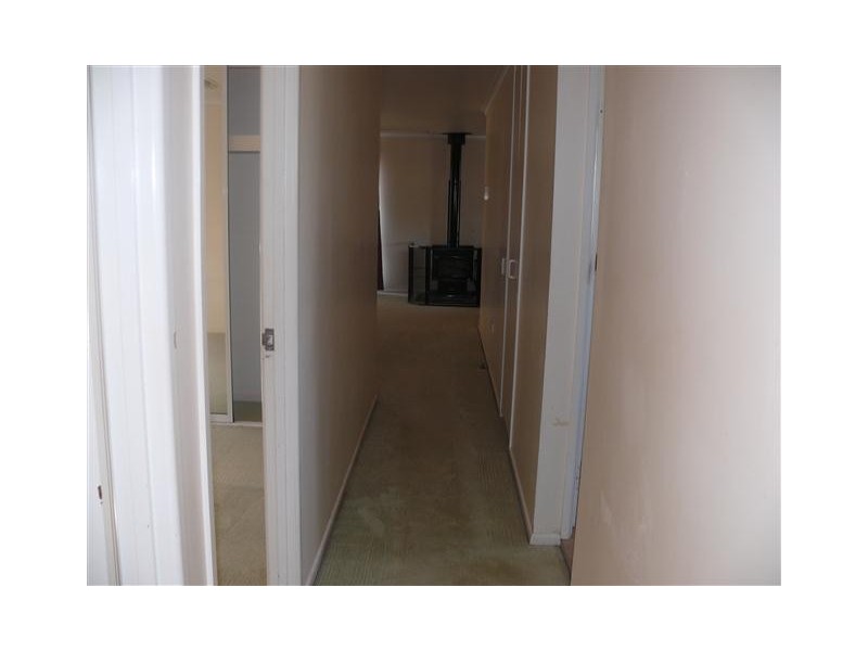 12 Bond Street, Roma QLD 4455