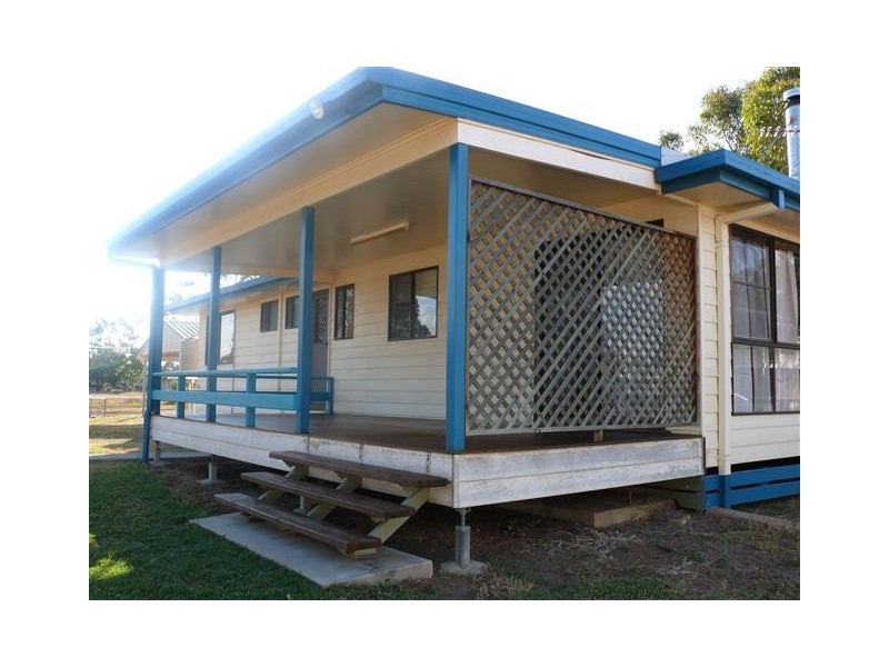 12 Bond Street, Roma QLD 4455